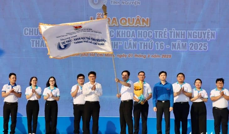 tuoi-tre-tp-hcm-buoc-vao-thang-thanh-nien-2025-6522-1