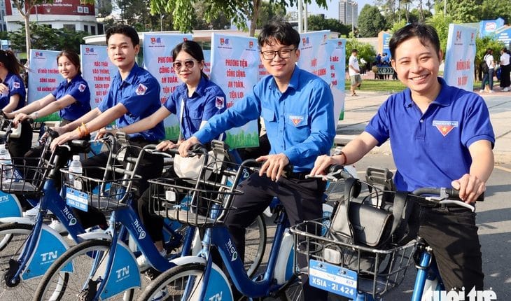 tuoi-tre-tp-hcm-buoc-vao-thang-thanh-nien-2025-6522-4