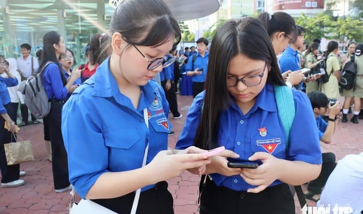 tuoi-tre-tp-hcm-buoc-vao-thang-thanh-nien-2025-6522-9